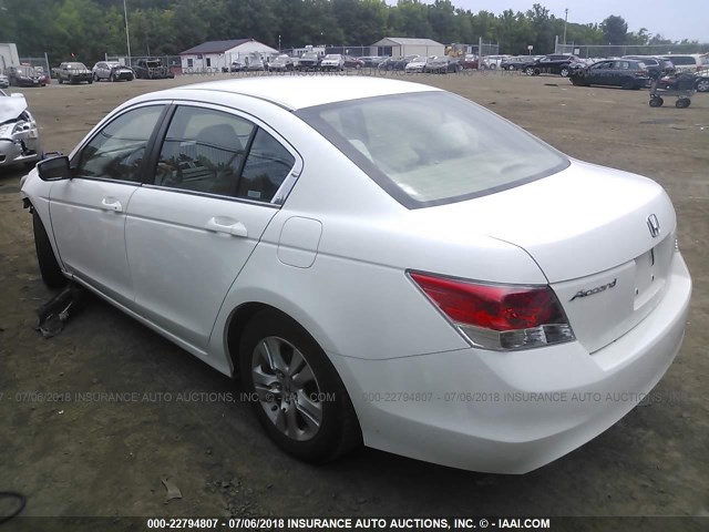 1HGCP2F4XAA113711 - 2010 HONDA ACCORD LXP WHITE photo 3