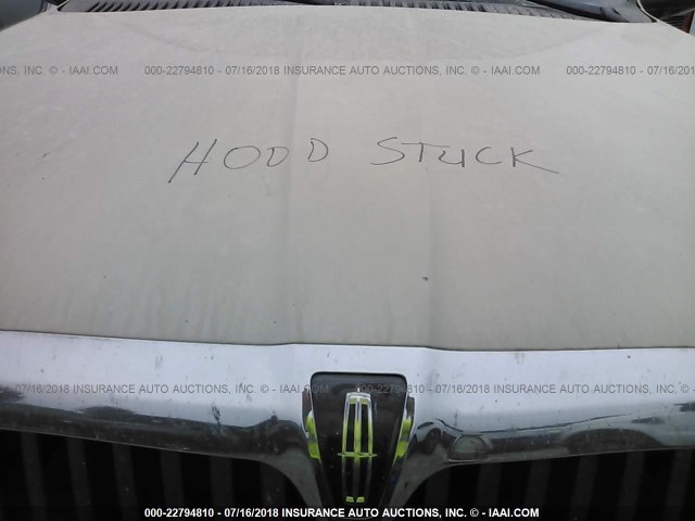 5LMFU28R84LJ43501 - 2004 LINCOLN NAVIGATOR BEIGE photo 10