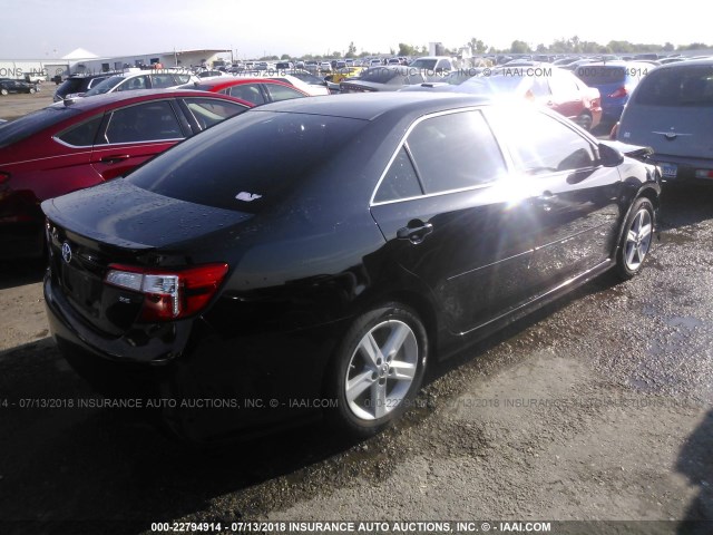 4T1BF1FK3EU741034 - 2014 TOYOTA CAMRY L/SE/LE/XLE 黑色 照片 4