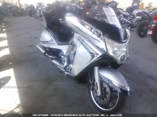 5VPSW36N0B3008212 - 2011 VICTORY MOTORCYCLES VISION TOUR ვერცხლისფერი ფოტო 1
