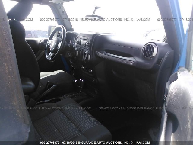 1J4AA2D11BL623381 - 2011 JEEP WRANGLER SPORT 蓝色 照片 5