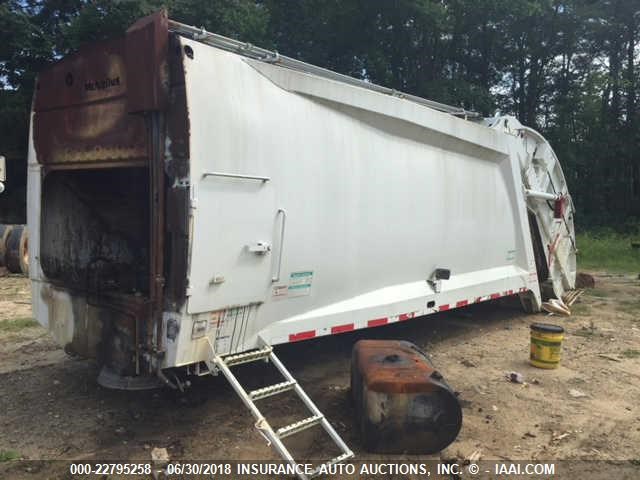 11VOX321334851 - 2003 MCNEILUS 3213 REFUSE CONTAINER  Unknown photo 2