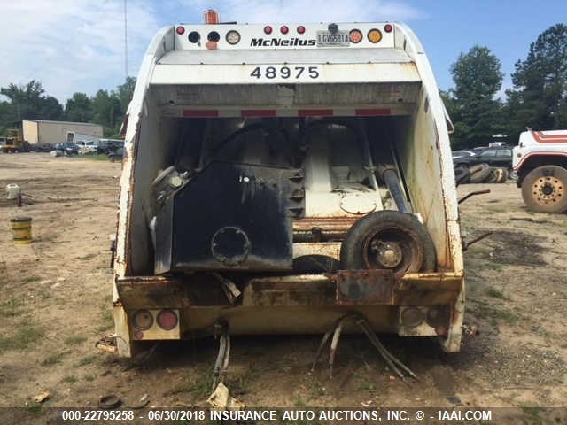11VOX321334851 - 2003 MCNEILUS 3213 REFUSE CONTAINER  Unknown photo 6
