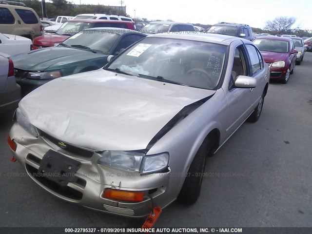 JN1CA21D6TT150532 - 1996 NISSAN MAXIMA GLE/GXE/SE GOLD photo 2