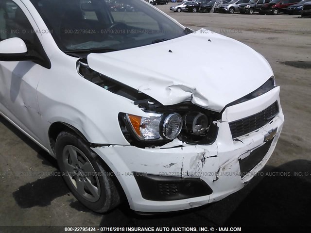 1G1JA6SH2F4197562 - 2015 CHEVROLET SONIC LS 白色 照片 6