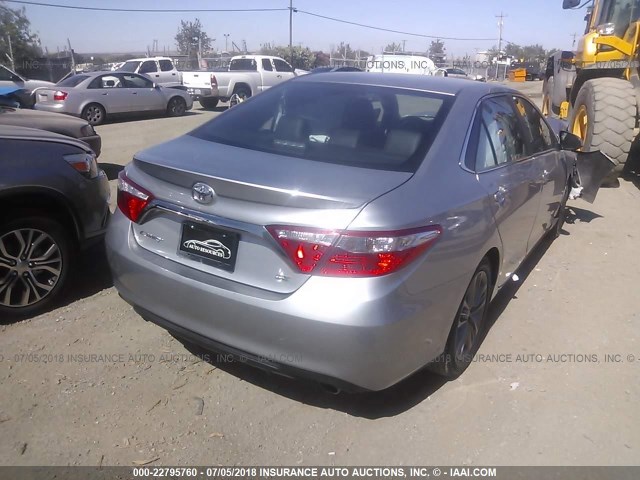 4T1BF1FK3GU579926 - 2016 TOYOTA CAMRY LE/XLE/SE/XSE SILVER photo 4