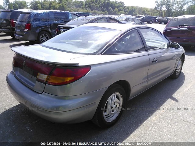1G8ZH1272WZ239144 - 1998 SATURN SC2 SILVER photo 4
