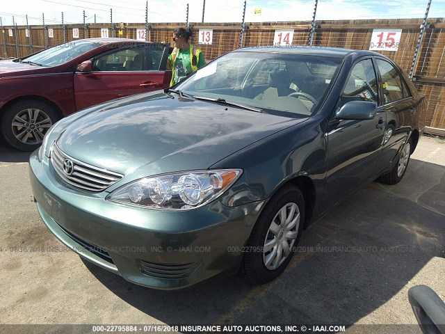 4T1BE30K95U010924 - 2005 TOYOTA CAMRY LE/XLE/SE Yaşıl foto 2