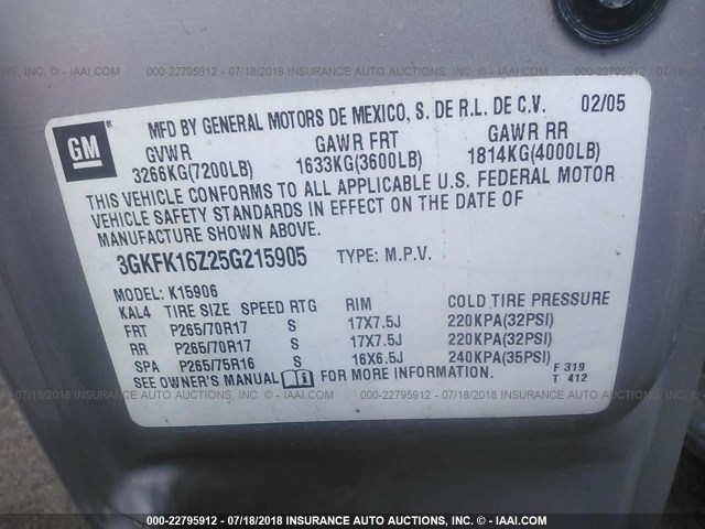 3GKFK16Z25G215905 - 2005 GMC YUKON XL K1500 SILVER photo 9