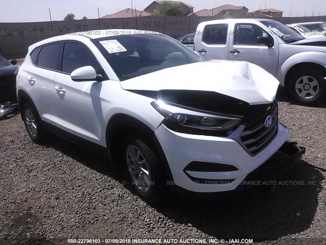 KM8J23A46JU668652 - 2018 HYUNDAI TUCSON SE WHITE photo 1