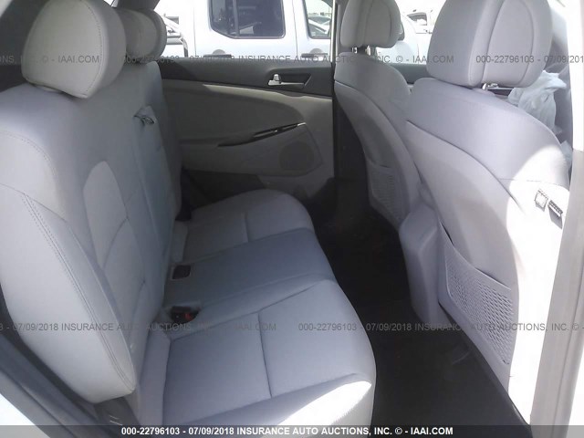 KM8J23A46JU668652 - 2018 HYUNDAI TUCSON SE WHITE photo 8