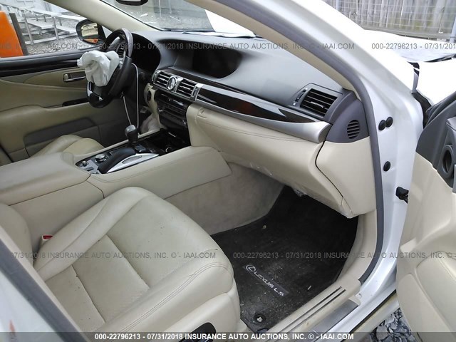 JTHBL5EF0G5139602 - 2016 LEXUS LS 460 Champagne photo 5