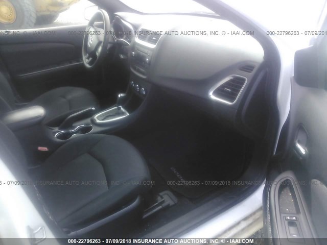 1B3BD4FB9BN563262 - 2011 DODGE AVENGER EXPRESS 白色 照片 5