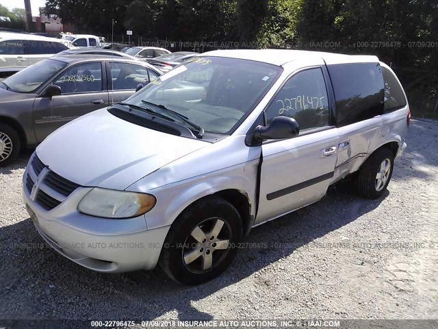 1D4GP45RX5B368984 - 2005 DODGE CARAVAN SXT SILVER photo 2