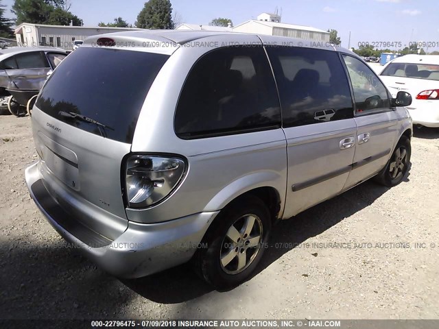 1D4GP45RX5B368984 - 2005 DODGE CARAVAN SXT SILVER photo 4