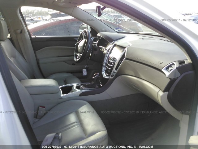 3GYFNCE37DS593056 - 2013 CADILLAC SRX LUXURY COLLECTION WHITE photo 5