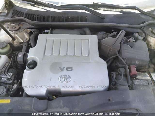 4T1BK3EK3AU107869 - 2010 TOYOTA CAMRY SE/LE/XLE ოქროსფერი ფოტო 10
