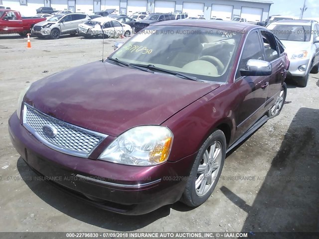 1FAFP28145G108057 - 2005 FORD FIVE HUNDRED LIMITED MAROON photo 2