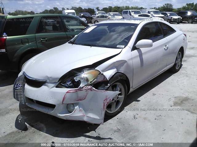 4T1CA38P14U022886 - 2004 TOYOTA CAMRY SOLARA SE/SLE WHITE photo 2