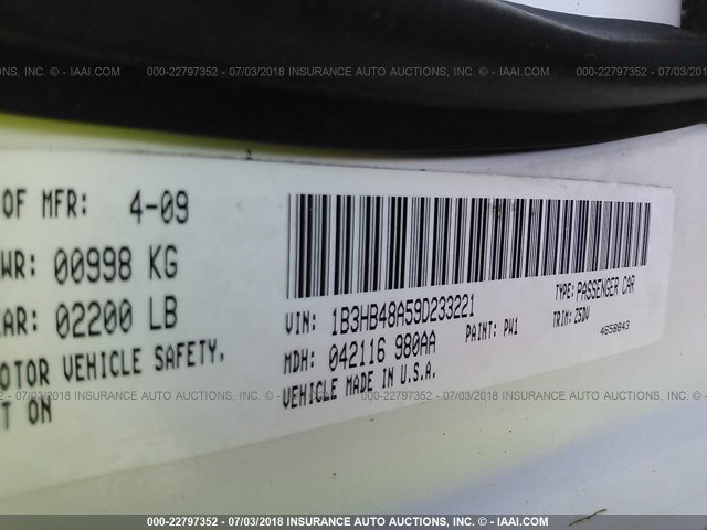 1B3HB48A59D233221 - 2009 DODGE CALIBER SXT WHITE photo 9