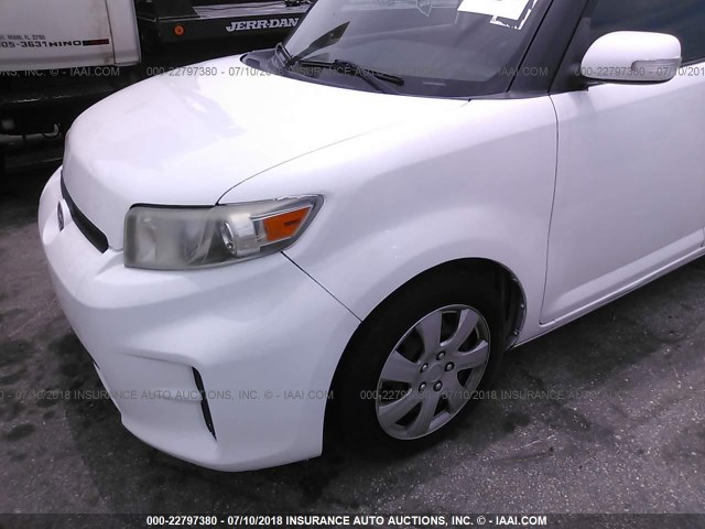 JTLZE4FEXCJ007401 - 2012 TOYOTA SCION XB თეთრი ფოტო 6