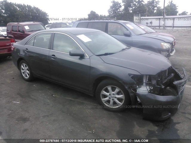 4T1BF3EKXAU115911 - 2010 TOYOTA CAMRY SE/LE/XLE ნაცრისფერი ფოტო 1