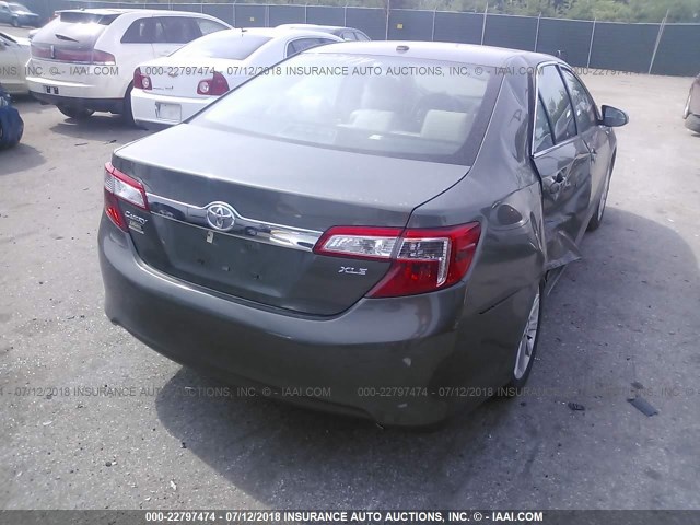 4T1BF1FK3EU852361 - 2014 TOYOTA CAMRY L/SE/LE/XLE 灰色 照片 4