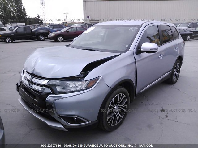 JA4AD3A32HZ027186 - 2017 MITSUBISHI OUTLANDER SE/SEL SILVER photo 2