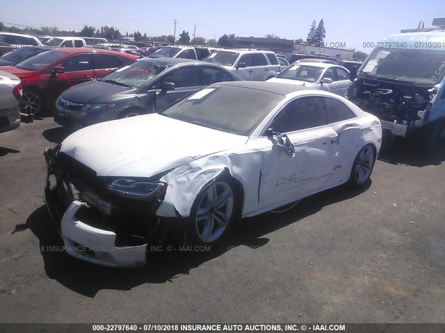 WAURV78T69A034724 - 2009 AUDI S5 QUATTRO WHITE photo 2