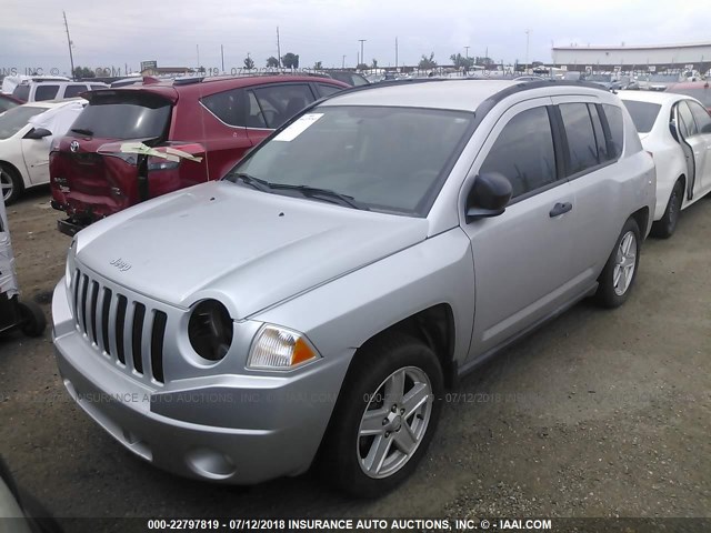 1J8FF47W57D122794 - 2007 JEEP COMPASS SILVER photo 2