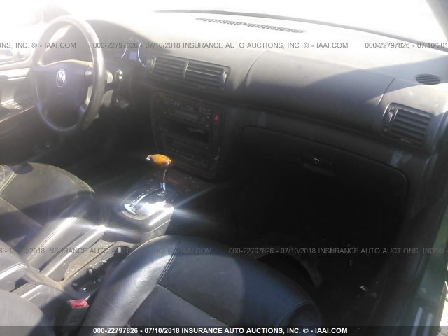 WVWRH63B92P072017 - 2002 VOLKSWAGEN PASSAT GLX 绿色 照片 5