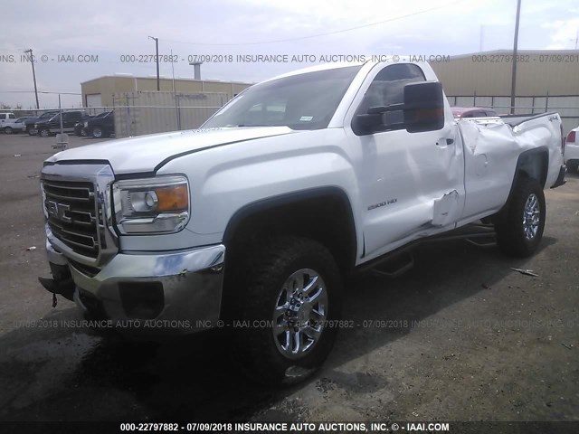 1GT02XE81FZ539670 - 2015 GMC SIERRA K2500 HEAVY DUTY WHITE photo 2