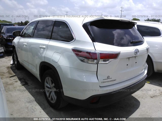 5TDZARFHXFS010790 - 2015 TOYOTA HIGHLANDER LE WHITE photo 3