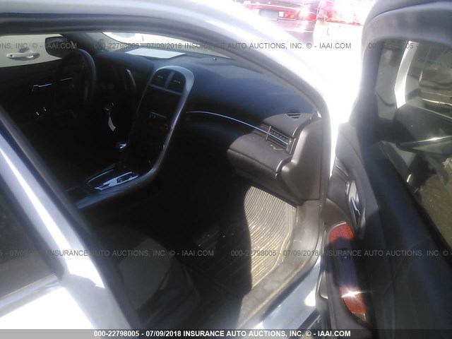 1G11C5SA2DU151315 - 2013 CHEVROLET MALIBU 1LT WHITE photo 5