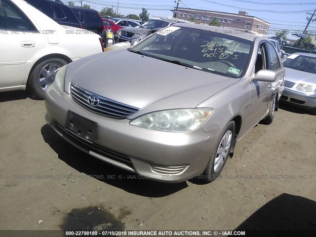 4T1BE32K05U532466 - 2005 TOYOTA CAMRY LE/XLE/SE Qızıl foto 2