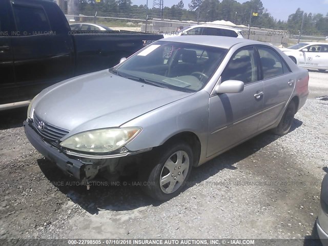 4T1BE32K16U162081 - 2006 TOYOTA CAMRY LE/XLE/SE Gümüş foto 2