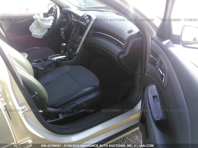 1G11C5SL2FF299098 - 2015 CHEVROLET MALIBU 1LT 金色 照片 5