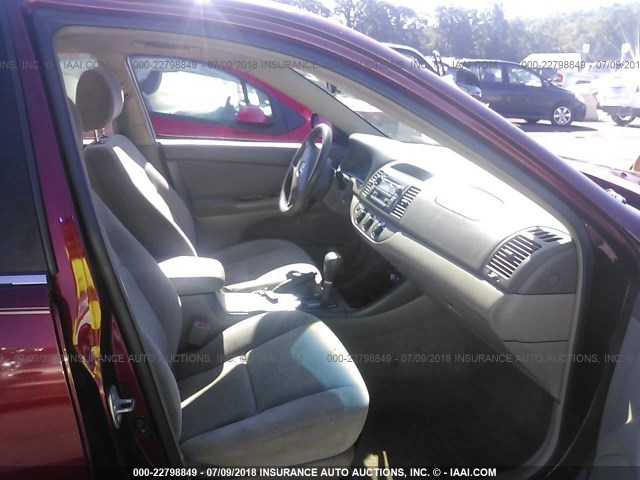 4T1BE32K14U262632 - 2004 TOYOTA CAMRY LE/XLE/SE Bordo foto 5