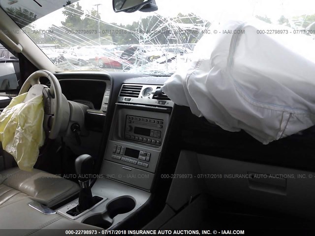 5LMFU27R53LJ38501 - 2003 LINCOLN NAVIGATOR MAROON photo 5