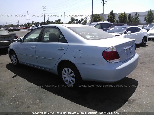 4T1BE32K25U523039 - 2005 TOYOTA CAMRY LE/XLE/SE BLUE photo 3