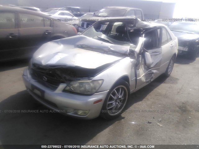 JTHBD182010014134 - 2001 LEXUS IS 300 SILVER photo 2