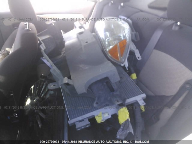 1G1ZB5E01CF279623 - 2012 CHEVROLET MALIBU LS WHITE photo 8