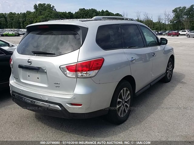 5N1AR2MM4DC666202 - 2013 NISSAN PATHFINDER S/SV/SL/PLATINUM 银色 照片 4