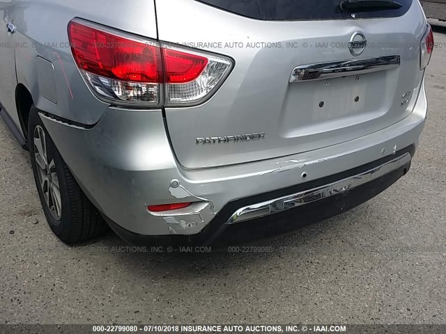 5N1AR2MM4DC666202 - 2013 NISSAN PATHFINDER S/SV/SL/PLATINUM 银色 照片 6