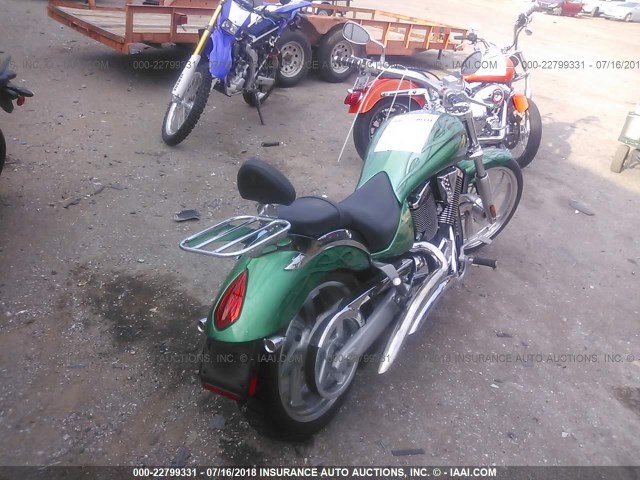 5VPGB16D853011635 - 2005 VICTORY MOTORCYCLES VEGAS GREEN photo 4
