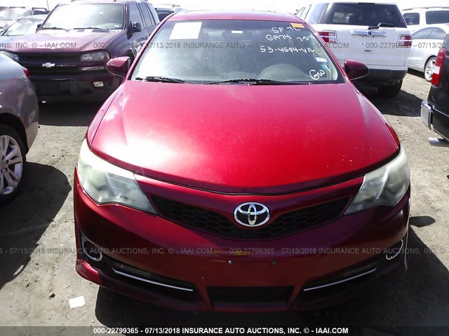 4T1BF1FK8CU631691 - 2012 TOYOTA CAMRY SE/LE/XLE 栗色 照片 6