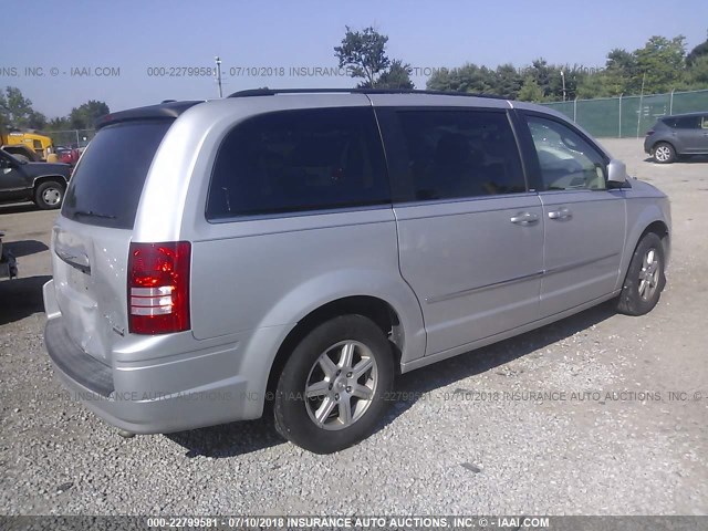 2A4RR5D14AR232082 - 2010 CHRYSLER TOWN & COUNTRY TOURING SILVER photo 4