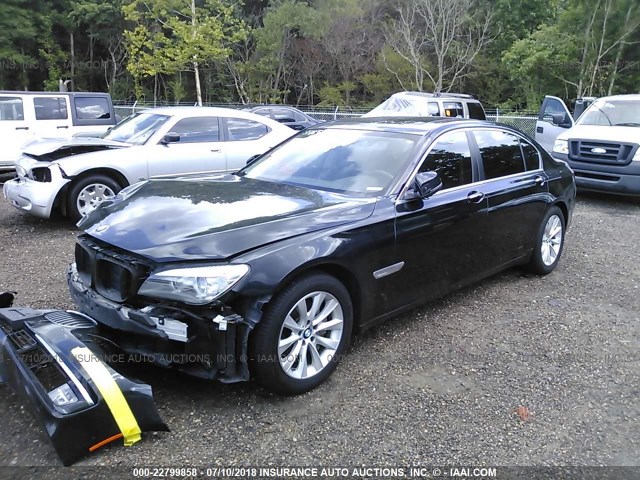 WBAYF4C58DD127493 - 2013 BMW 740 LXI შავი ფოტო 2