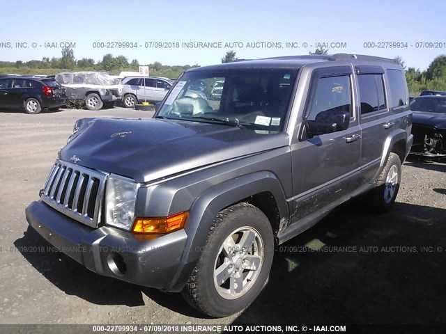 1J8HG48K07C670645 - 2007 JEEP COMMANDER GRAY photo 2