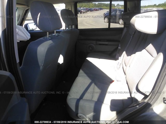 1J8HG48K07C670645 - 2007 JEEP COMMANDER GRAY photo 8